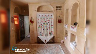 اتاق سنتی اقامتگاه بوم گردی یوزگشت - شاهرود - روستای قلعه بالا